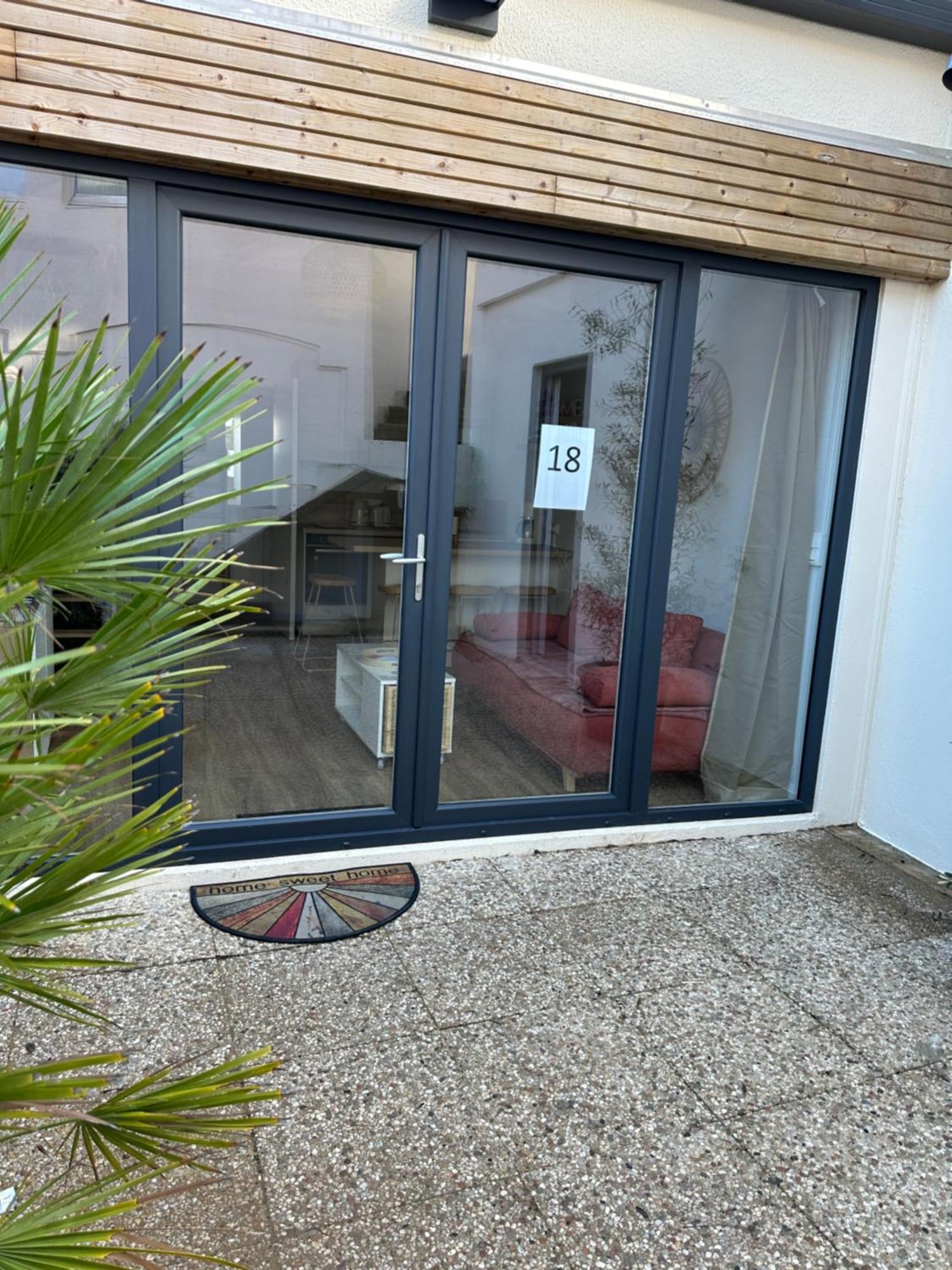 La Dune, Proche Rue Pietonne Et Plage 생장드몽 외부 사진